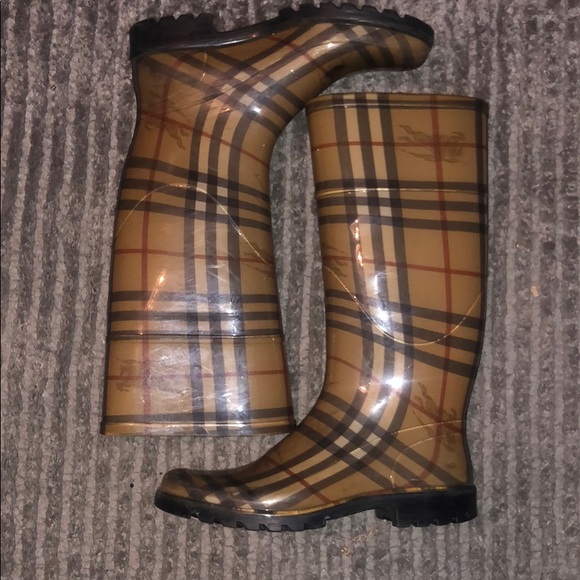 Burberry Rain Boot - Picture 1 of 4